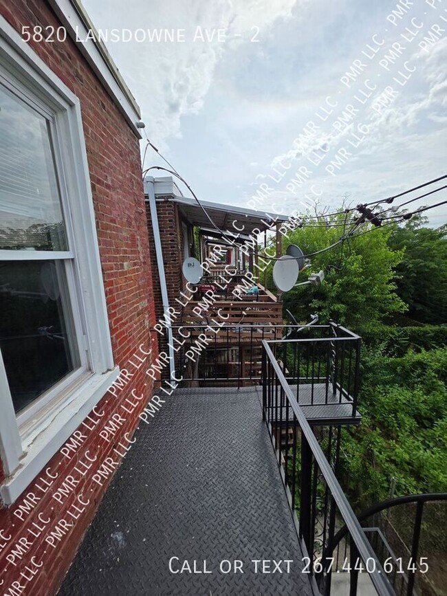 Building Photo - 5820 Lansdowne Ave