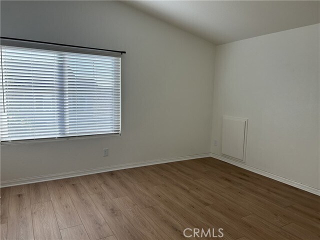 Building Photo - 2126 E Deer Springs Ln