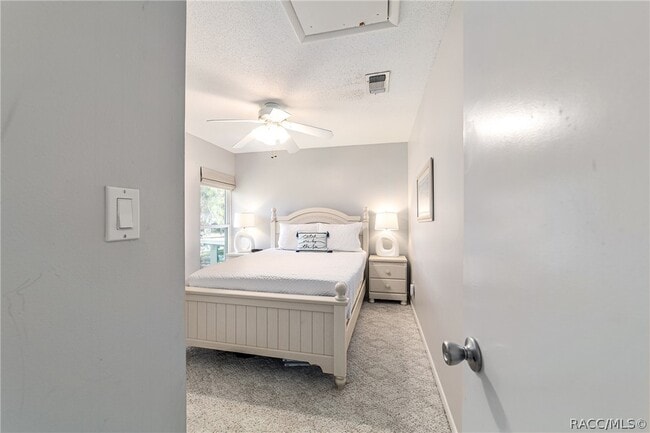 Building Photo - 11517 W Sandpiper Ct