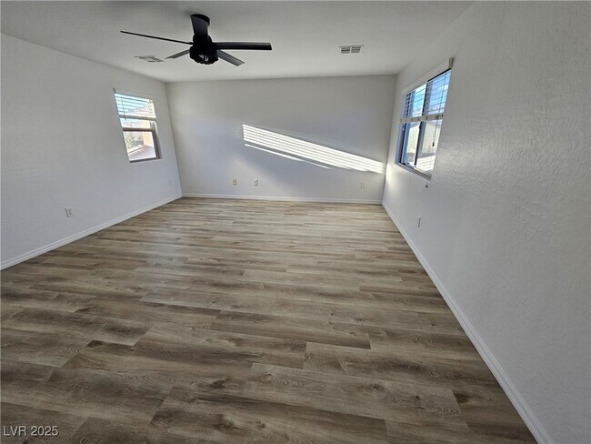 Building Photo - 6842 Feral Dove St