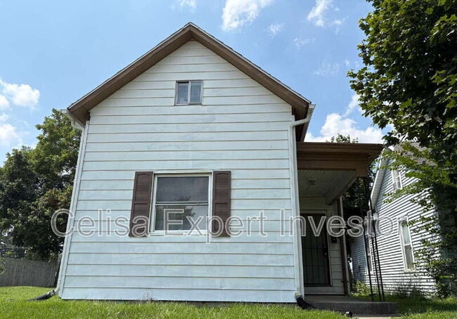 Primary Photo - 1132 Grant Ave