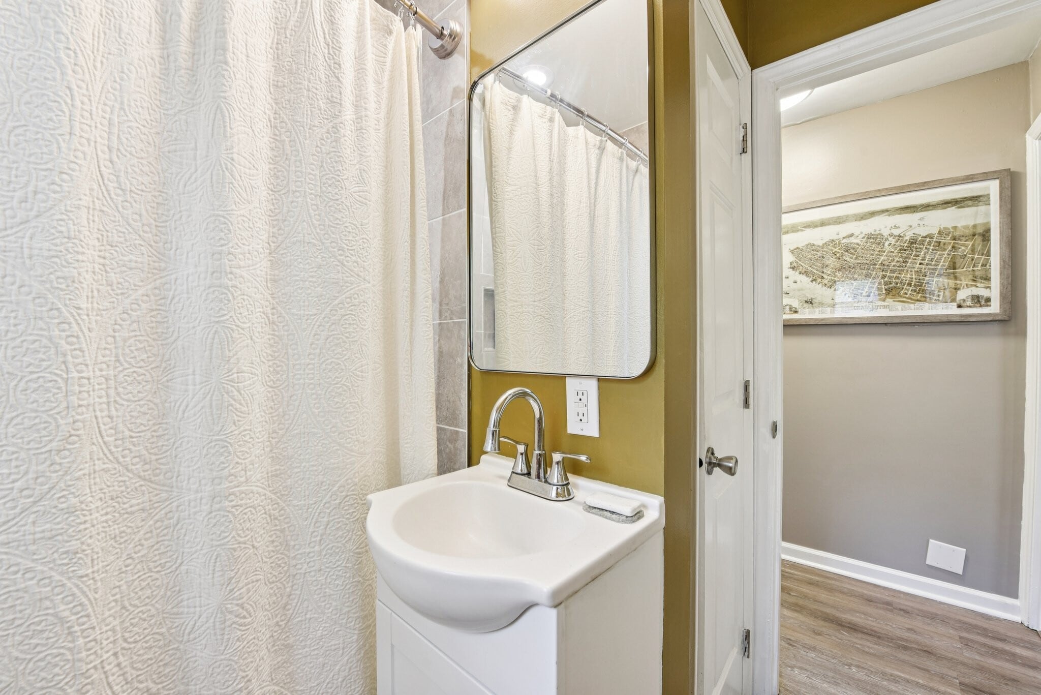 Building Photo - 162 N Smallwood Pl