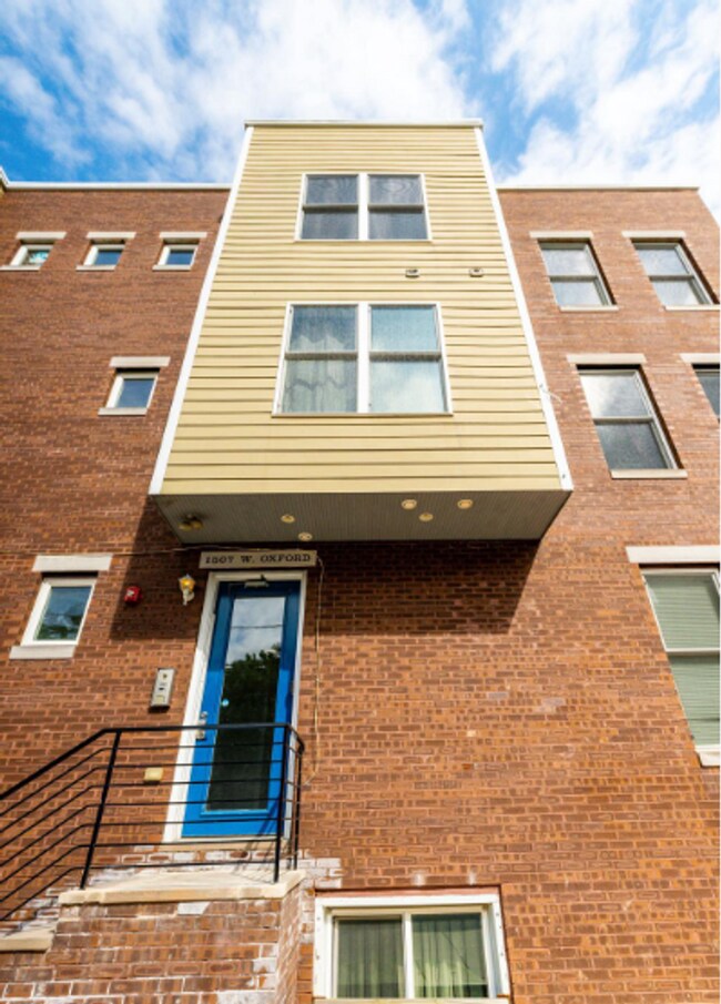 Building Photo - 1507 W Oxford St