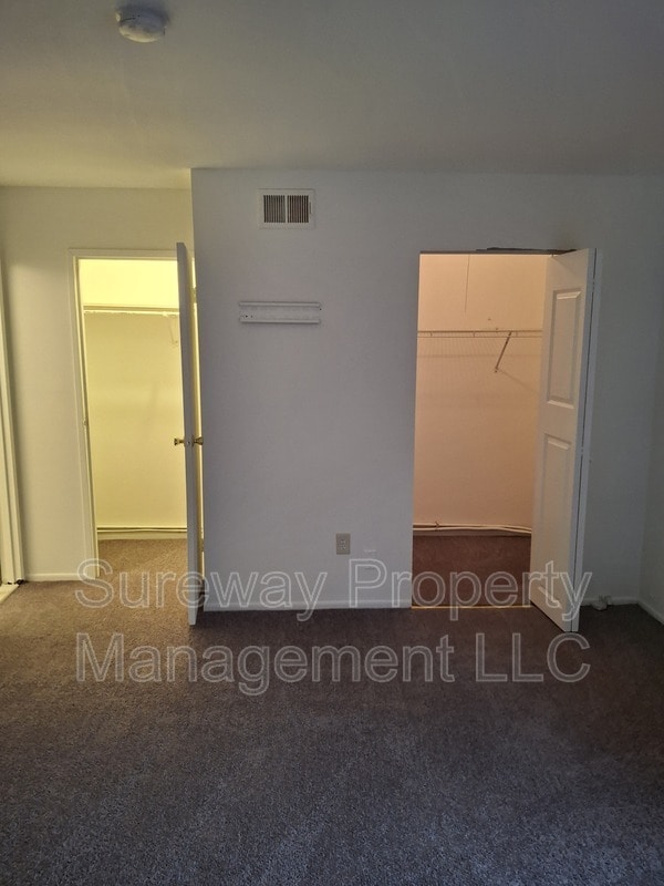 Building Photo - 1005 Bromley Estate