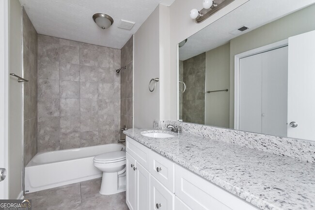 Building Photo - 3137 Park Ln