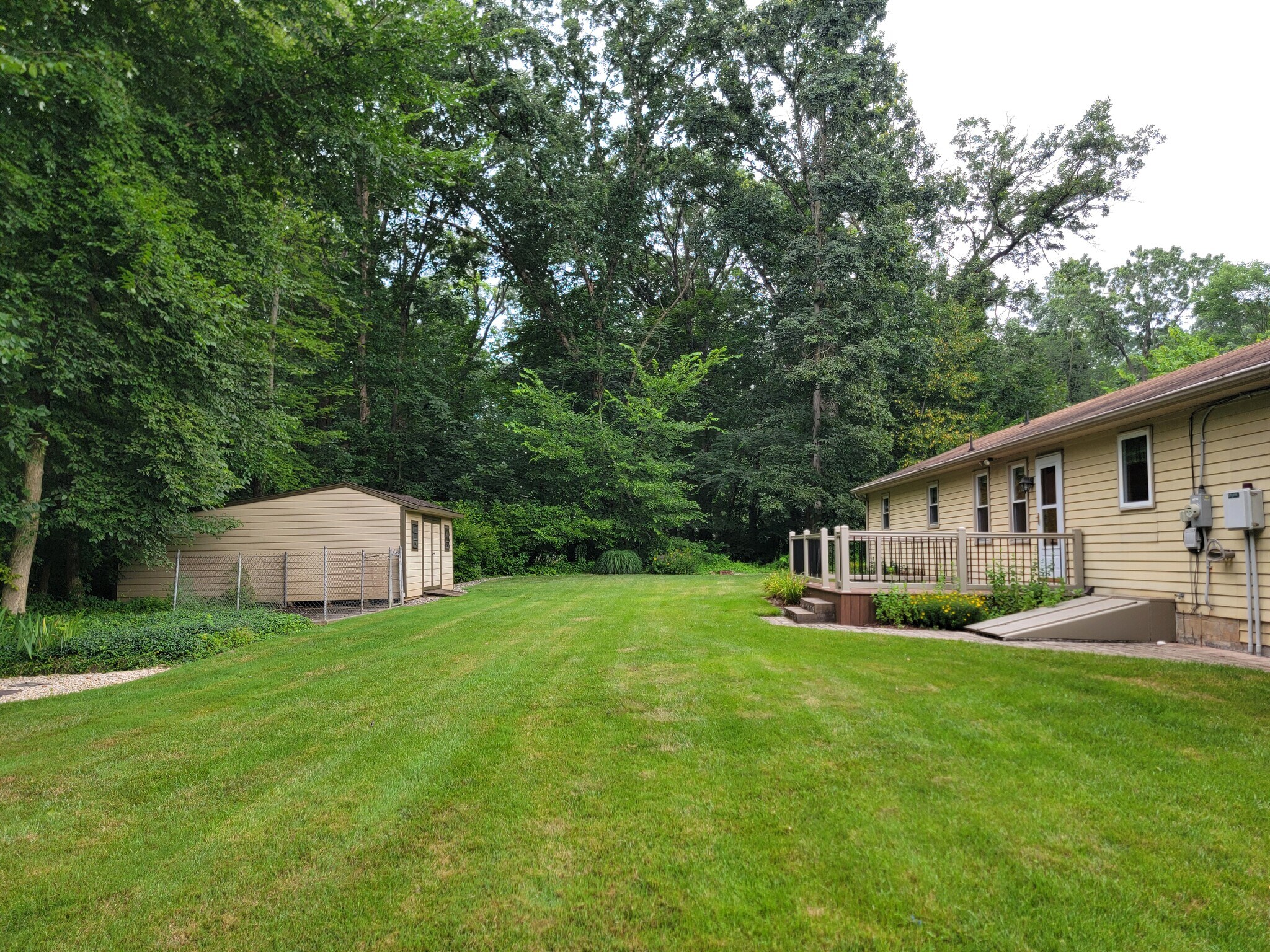 Building Photo - 1331 Woodland Cir