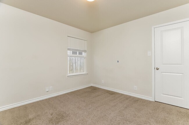 Building Photo - First time rental-4 Bedrooms- 11 miles fro...