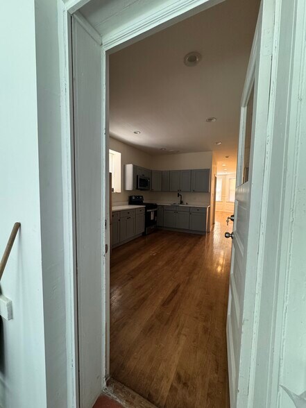 Rear entrance from porch. - 5432 W 23rd St