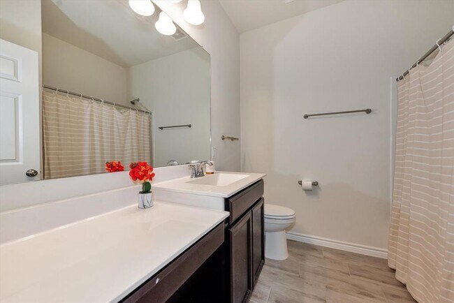 Building Photo - 6915 Twilight Elm Trace