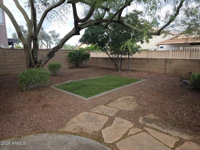 Building Photo - 3212 E Kerry Ln