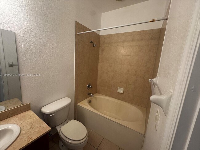 Building Photo - 8999 NW 107 Ct