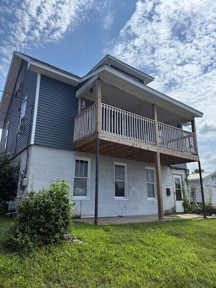 Building Photo - 135 Sheldon Ave