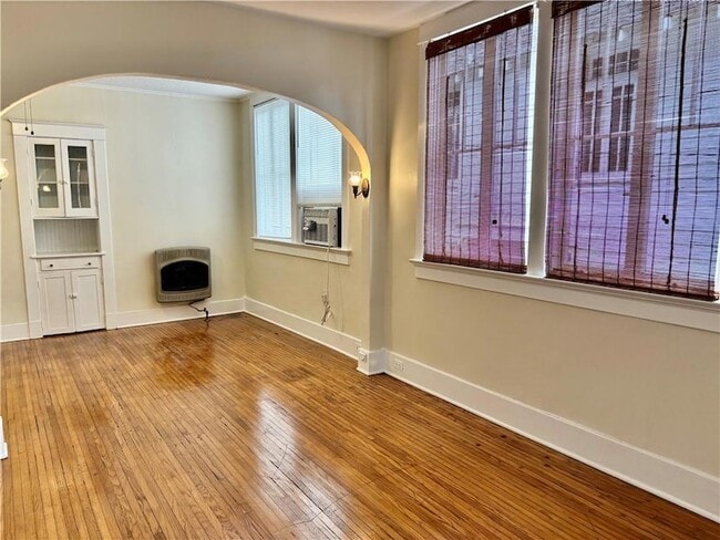 Building Photo - 7726 S Claiborne Ave