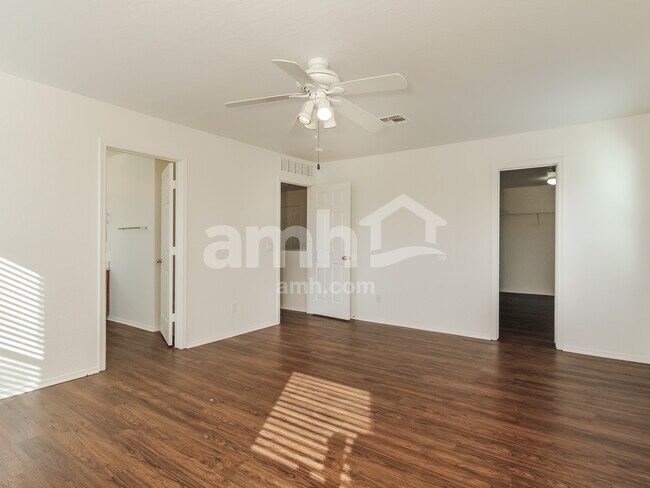 Building Photo - 3213 W Apollo Rd