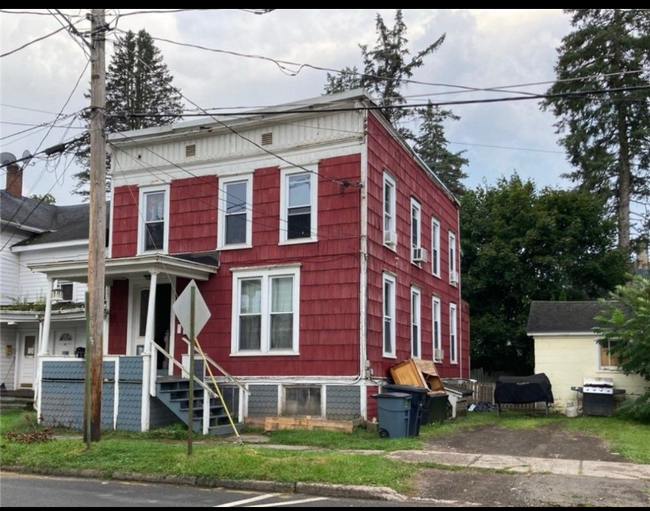 Building Photo - 12 Grand St