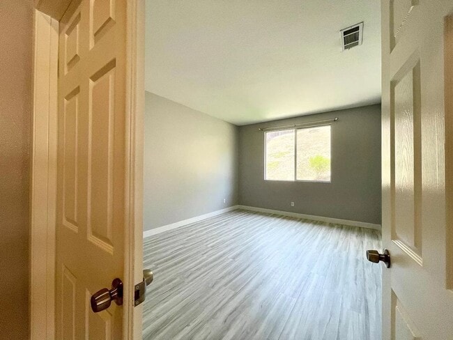 Building Photo - Charming Single-Story Home in Oceanside 3 Bedroom 2 Bath