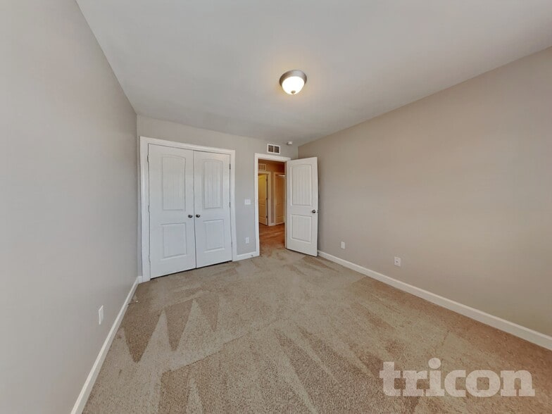 Building Photo - 37 Pedley Pl