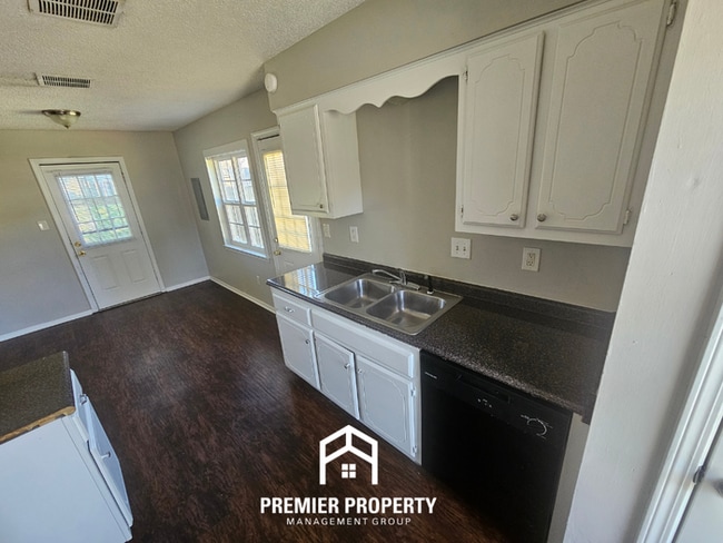 Building Photo - 3963 Timber Trail