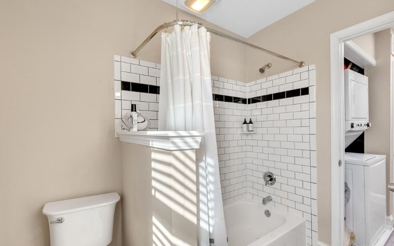 Building Photo - 722 S 22nd St