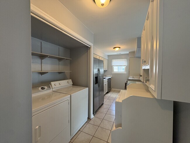 Building Photo - 1501 Antler Cir