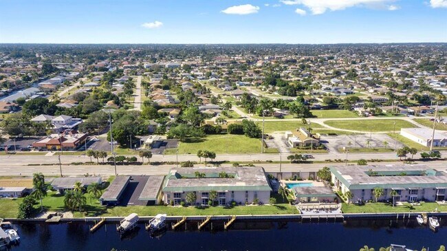 Building Photo - 3905 Del Prado Blvd S