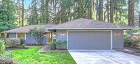 Building Photo - Lake Oswego Gem!!!  Single Level Ranch - N...