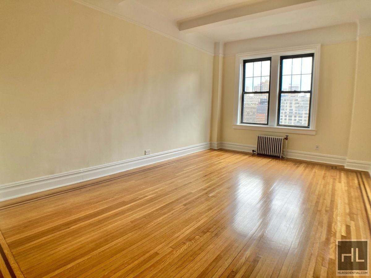 Building Photo - EAST 92 STREET