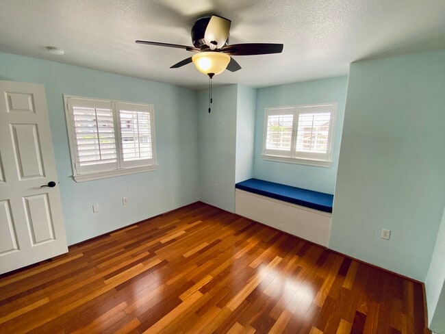 Building Photo - 7018 Hawaii Kai Dr