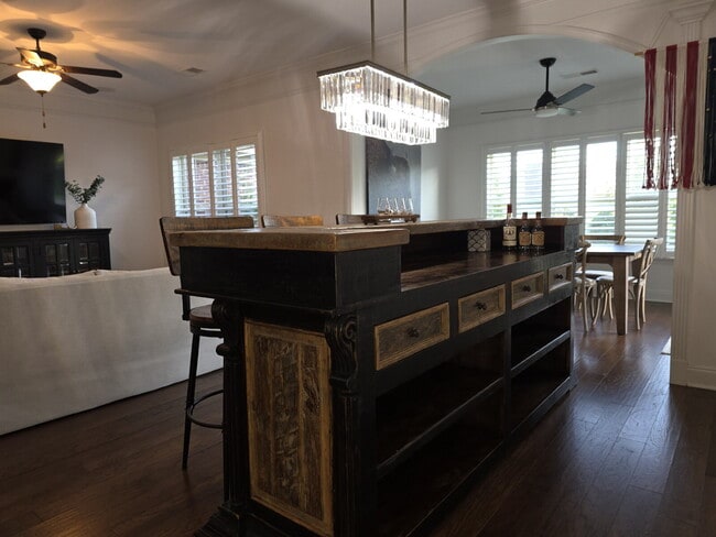 Building Photo - Resort Living At It's Finest in Foxland Harbor