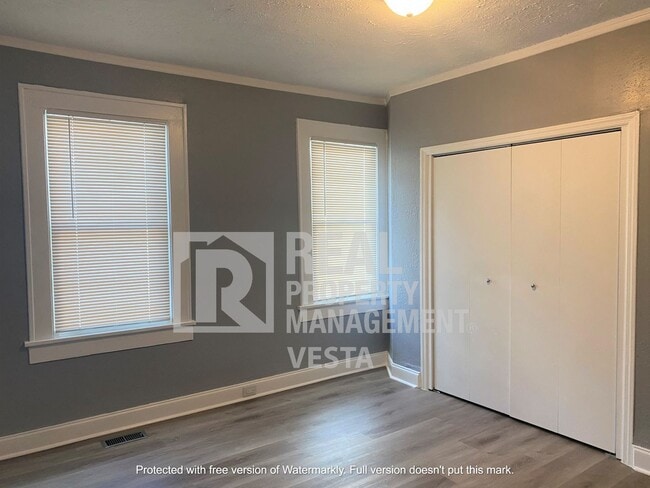 Building Photo - 1349 Hillyer Ave