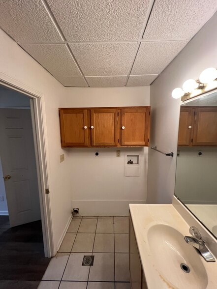 Building Photo - 301 Cypress St