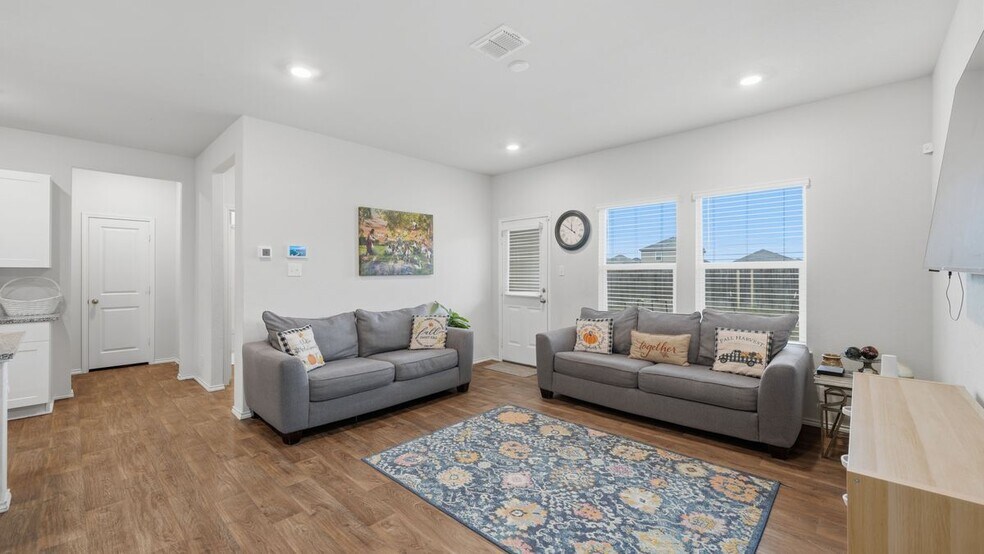 Building Photo - 4055 Fort Palmer Blvd