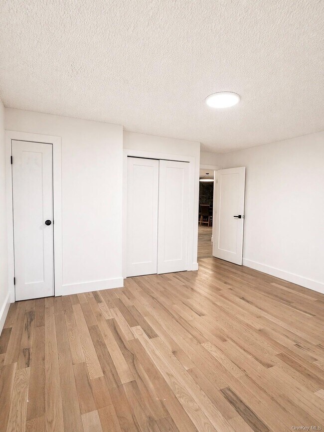 Building Photo - 287 NY-32