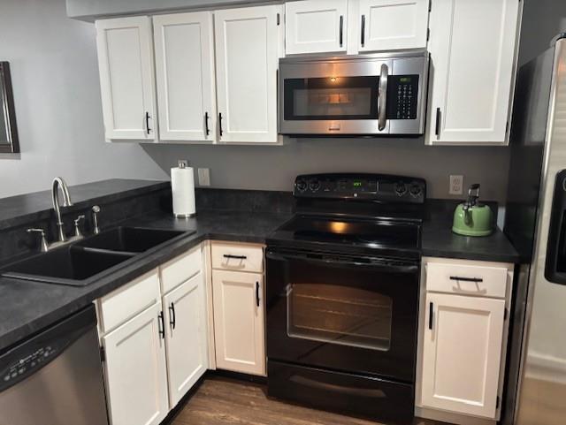 Building Photo - 2215 Post Rd