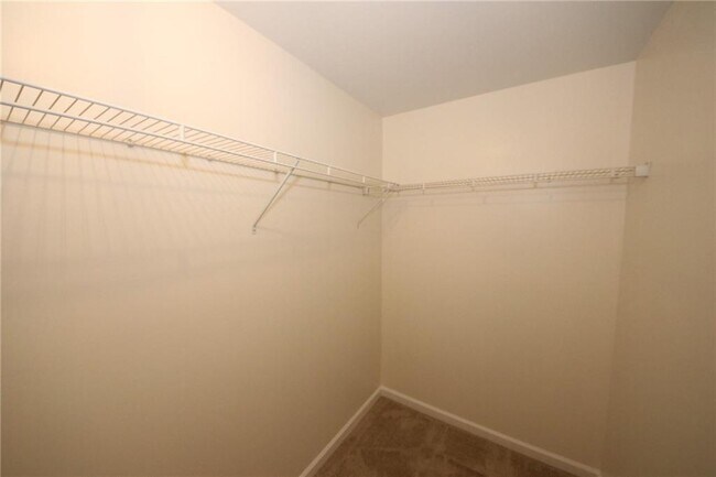 Building Photo - 170 Windcroft Ln NW