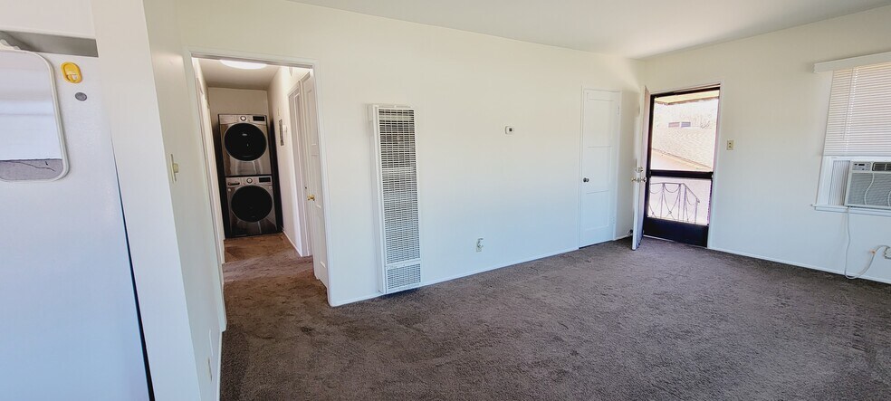 Building Photo - 16911 Glenetta Way