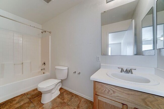 Building Photo - COMING SOON! Spacious 3 Bed 2 Bath home in the Estrella Neighborhood