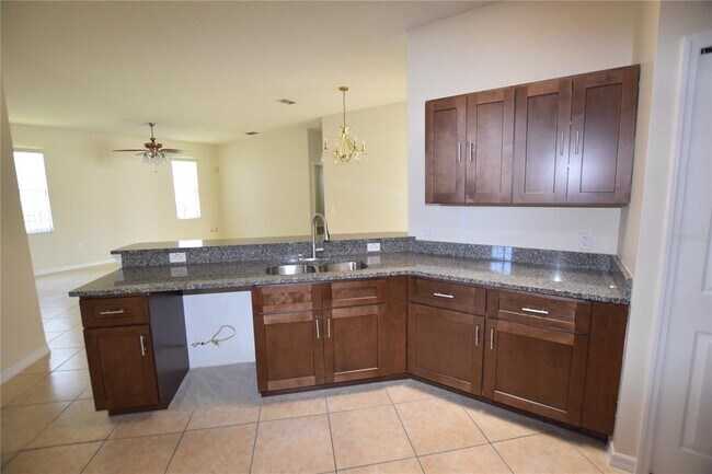 Building Photo - 510 Bromley Ct