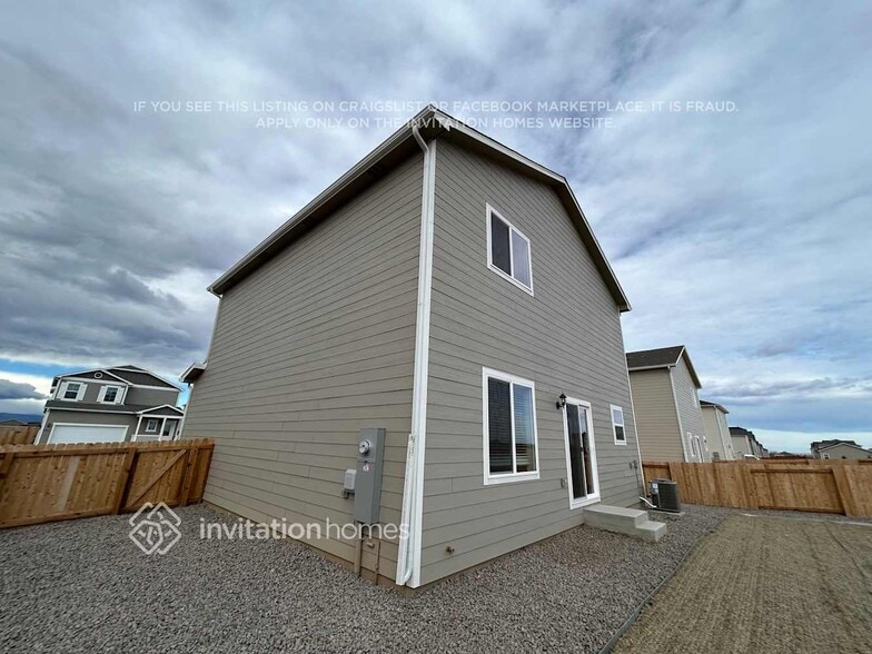 Building Photo - 7212 Dolores Ave