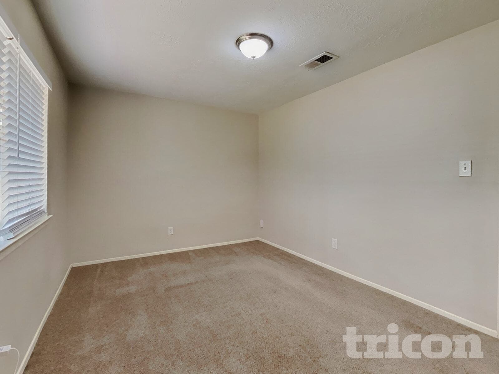 Building Photo - 23110 Newgate Dr