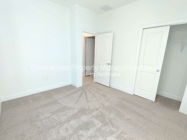 Building Photo - 6140 Baywood Ct
