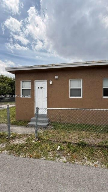 Building Photo - 646 NW 14th Terrace