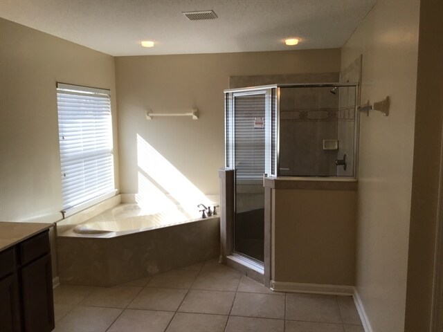 Building Photo - 1147 Hyacinth St