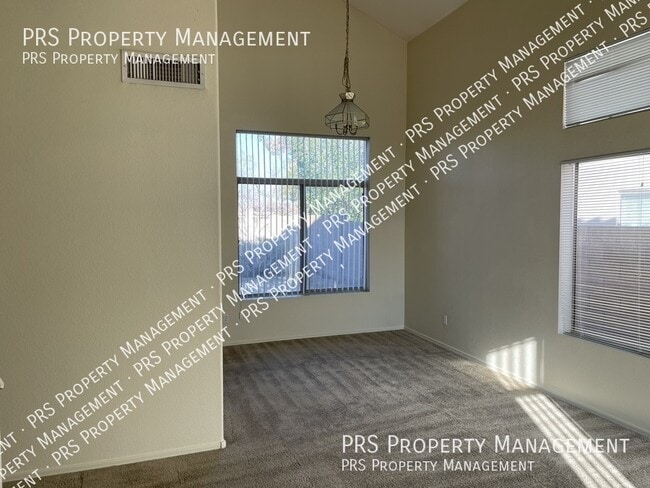 Building Photo - 324 W Colt Rd