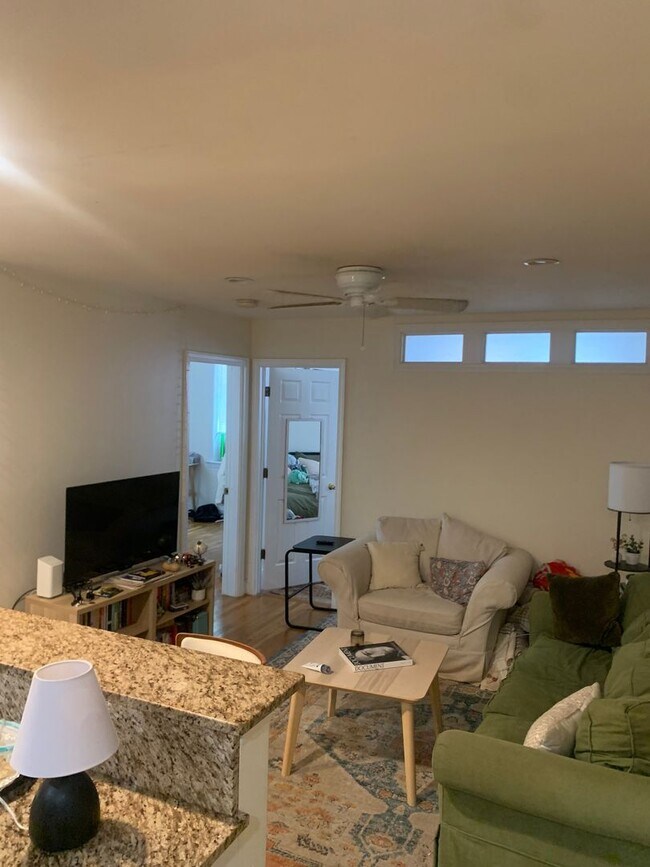 Building Photo - 3 BED RIGHT ACROSS FROM B.U. ~~ HEAT & HOT WATER INCLUDED