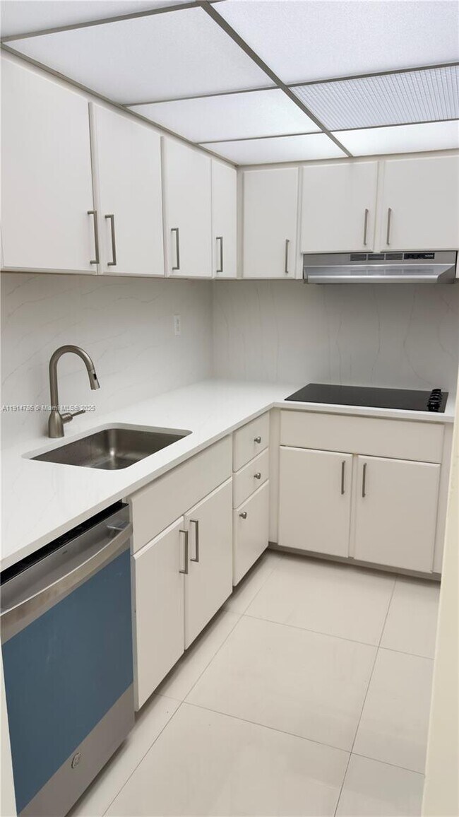 Building Photo - 1200 West Ave