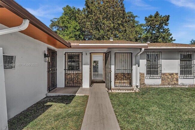 Building Photo - 13011 SW 80th St