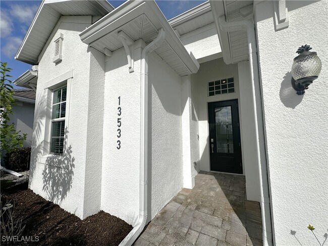 Building Photo - 13533 Blue Bay Cir