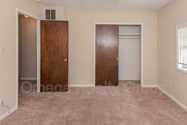 Building Photo - 1530 Warrior Rd