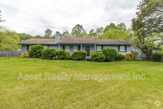 Building Photo - 6601 Bay Cir Dr